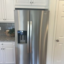 Whirlpool Fridge great condition