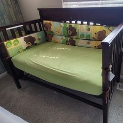 Graco Convertible Crib With Mattress 