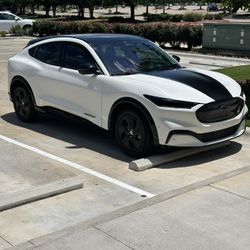 2022 Ford Mach-E