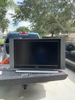 Old Philips flat screen TV