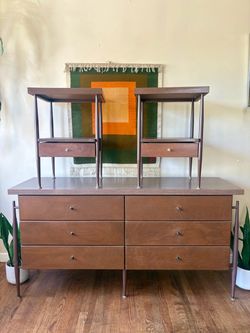 Mid Century Modern 6-Drawer Dresser and Nightstands Set