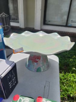 Cake stand