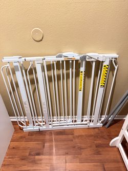 White Metal Baby Safety Gate