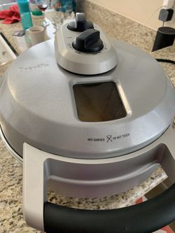 Exclusive Breville Crispy Crust Pizza Maker