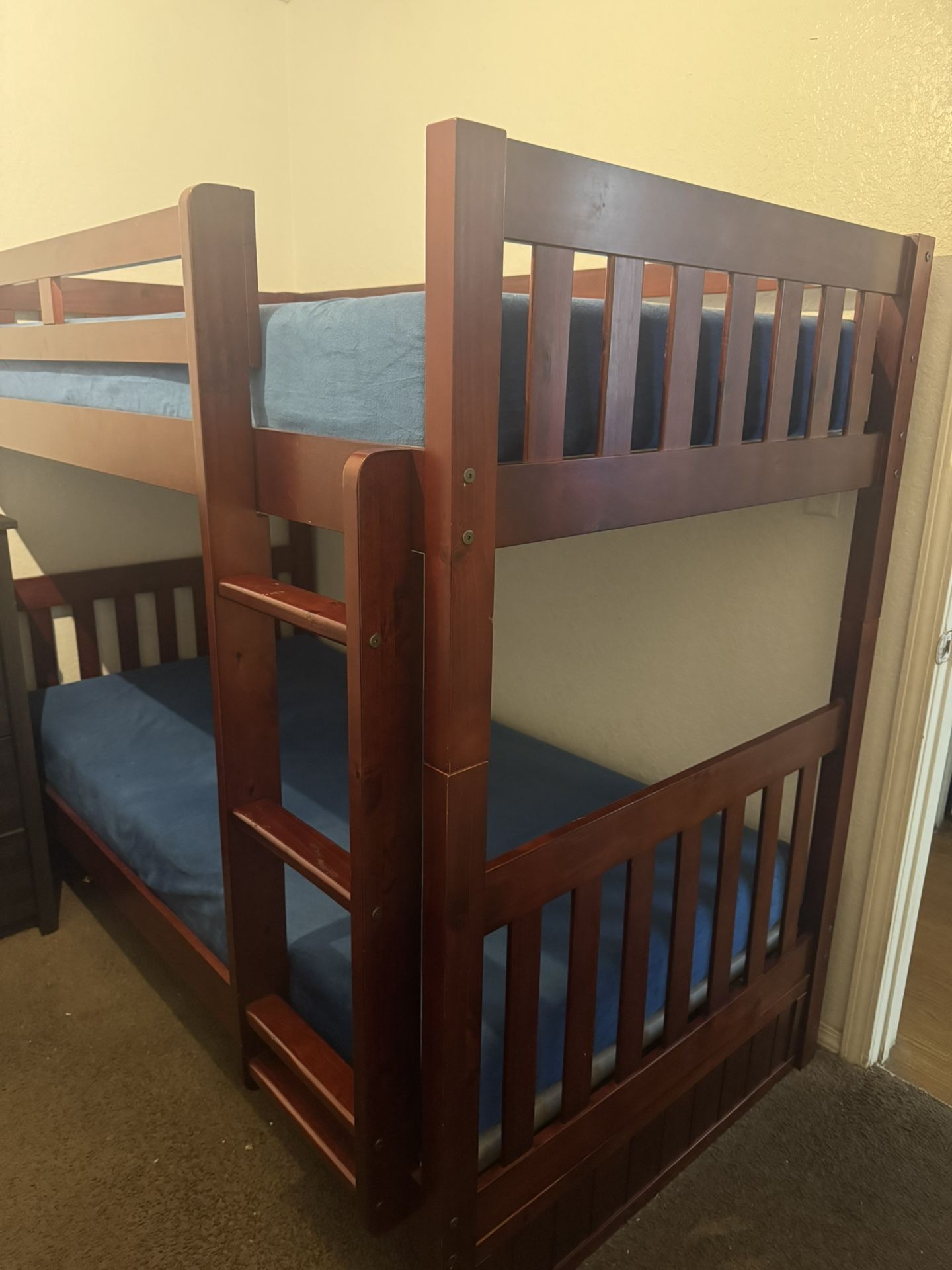 Bunk bed