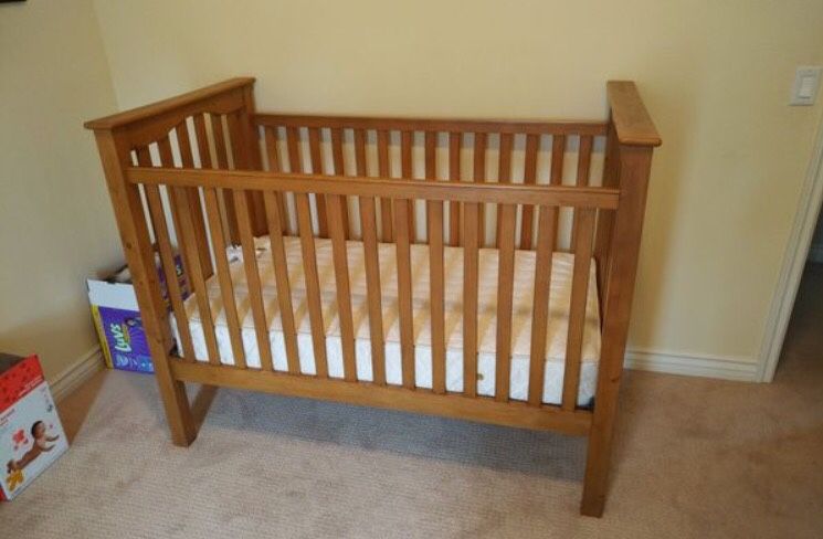 Pottery Barn Crib (Kendall)