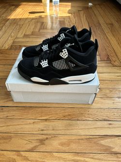 Jordan 4 White Thunder Mens Size 10.5