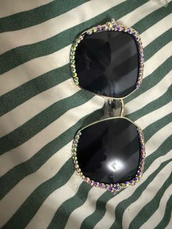 Black glasses