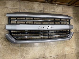 2016 thru 2018 Chevy Silverado 1500 Ice Silver Metallic Chrome Grill