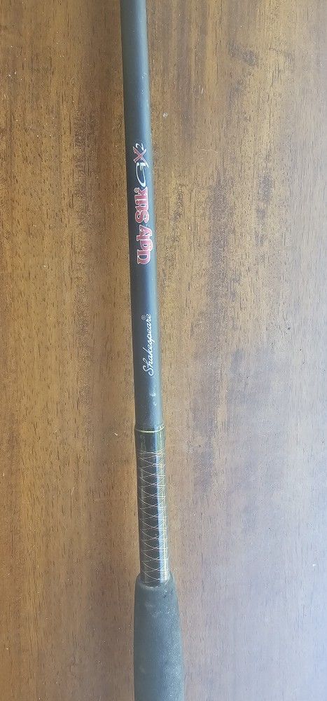 Ugly Stik Gx2 Heavy 6'6.