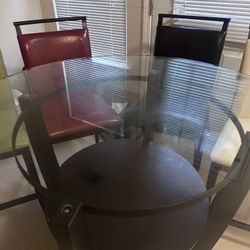 Like New 5-Piece Kitchen Table & Chairs Set