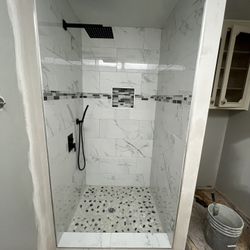 Se Remodelan Baños Y Cocinas