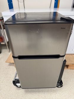 Haier Compact Refrigerator Freezer 3.3 Cu. Ft. 2-door Dorm Ready