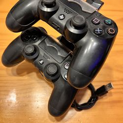 PS4 Controllers (2) OBO