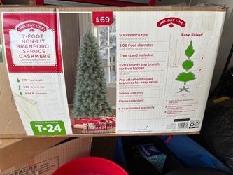 Christmas Tree 7ft non-lit