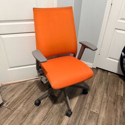 Task chair/ silla de oficina - $100 - Grand prairie