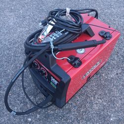 LINCOIN Wire Feed Mig Welder Weld Pak 140(no gages)Almost New Condition. For Pick Up Fremont Seattle. No Low Ball Offers Please. No Trades 