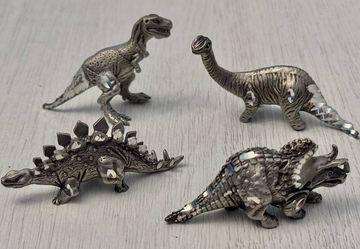 🦖🦕 Solid Pewter Mini Dinosaurs, Rare Collector’s Item Set of 4, Stamped for authenticity (brand new)