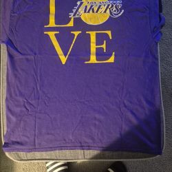 Los Angeles Lakers NBA XL Short Sleeve T-Shirt 100% Cotton Gildan Shirts LOVE