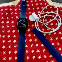 Like new Series 6 Apple Watch w extended band and charger only worn few times