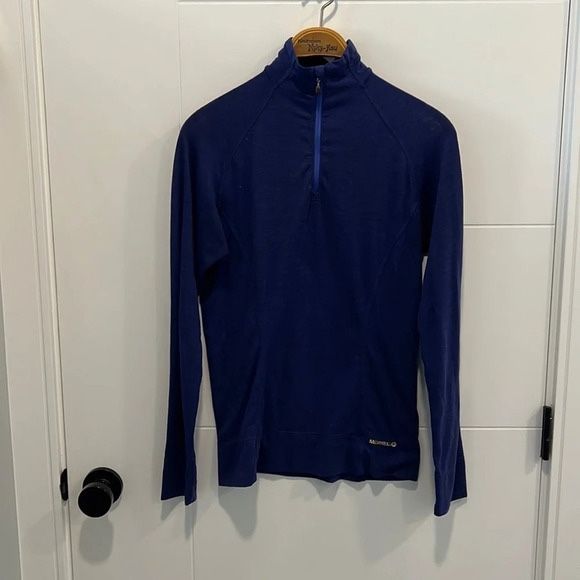 Merrell long sleeve 1/4 zip shirt size  small 