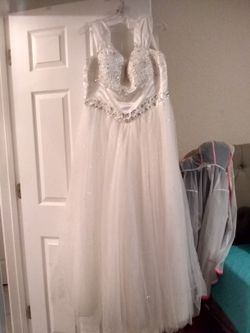 Wedding dress