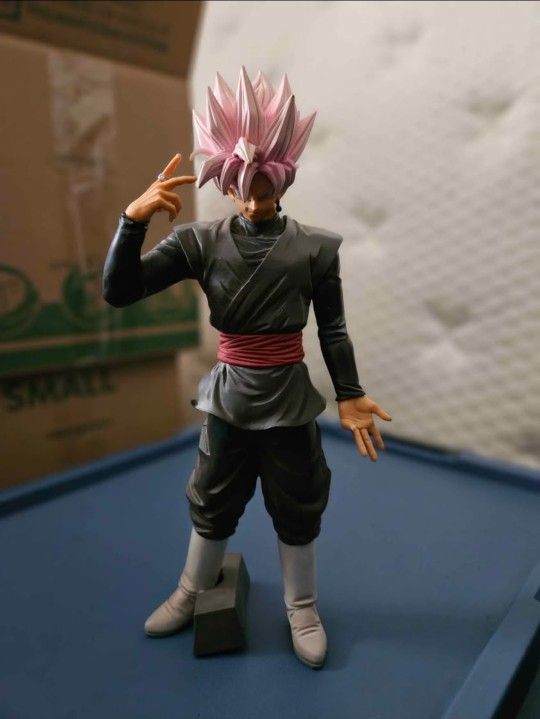 Goku Black Figure (SSJ ROSE)