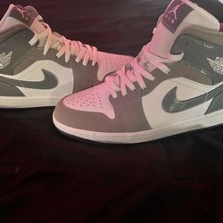 Jordan 1 Mid Linen