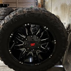 Rim With Tires