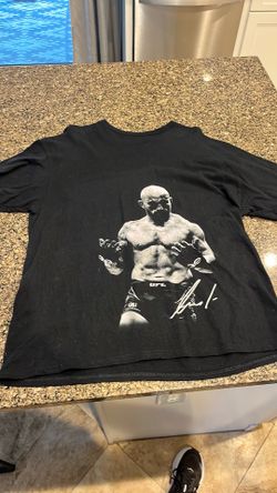 Volkanovski UFC T-Shirt!
