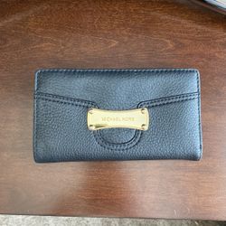 Black Michael Kors wallet