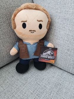 Jurassic World Owen Grady And Pyroraptor Plush 