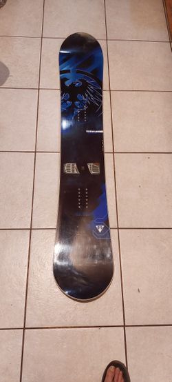 Never Summer Titan 169cm Snowboard