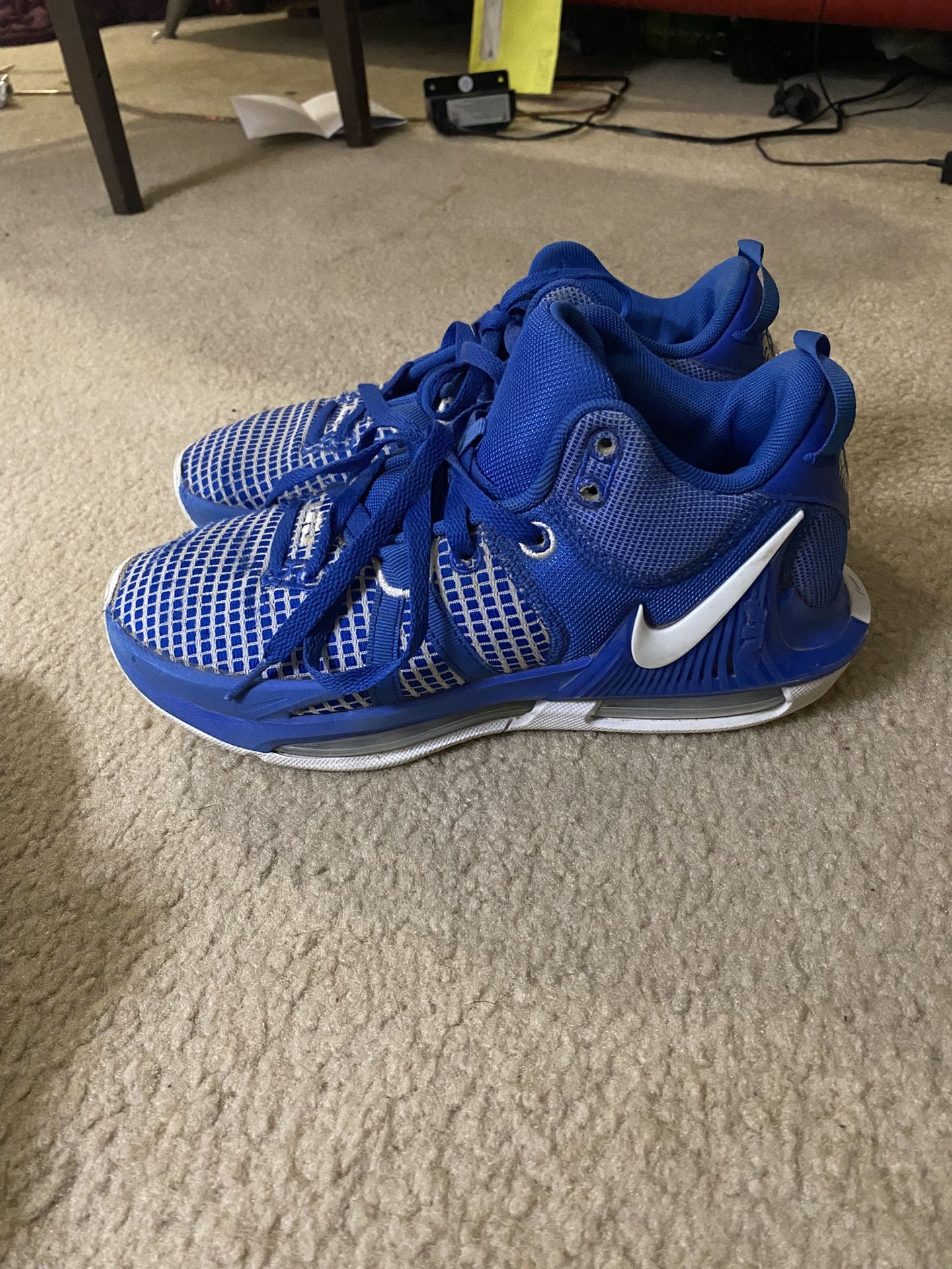 LeBron Witness 7 Game Royal Sz 6.5