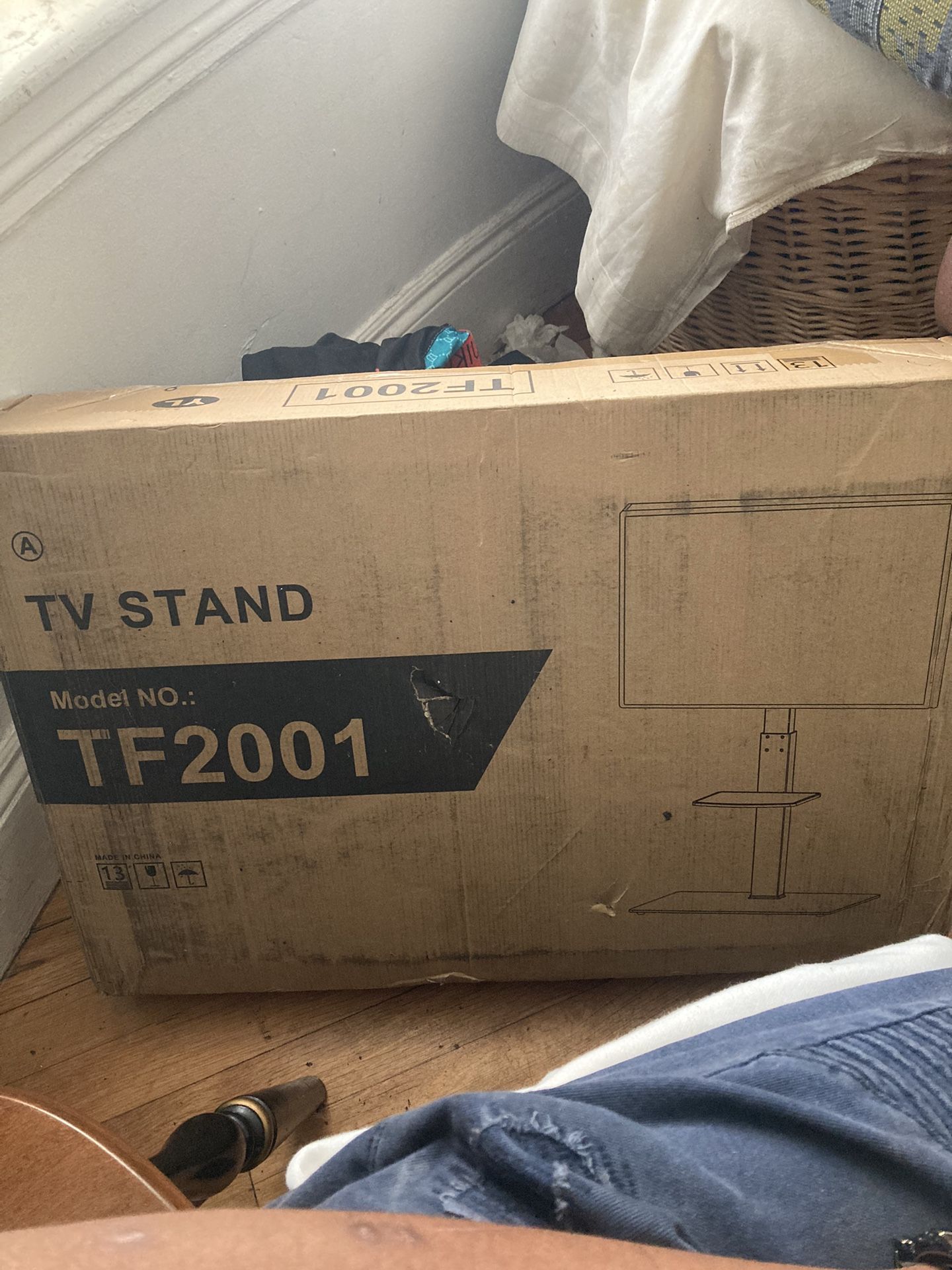 TV Stand Mod/#: TF2001