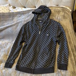 Sweaters Vans and Cuffy’s