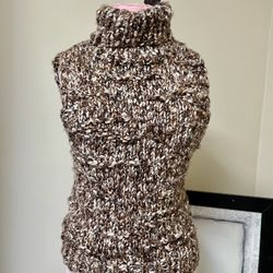 BCBG Turtleneck sleeveless Sweater