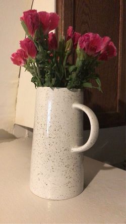 Flower vase