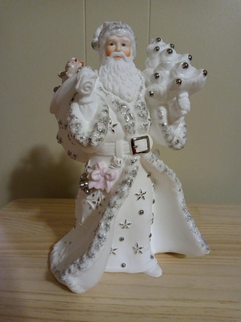 Lenox Kris Kringle's Visit Platinum Classics Santa
