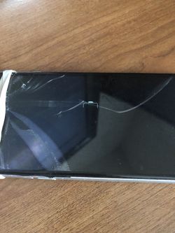 iPhone 6 just needs a new screen
