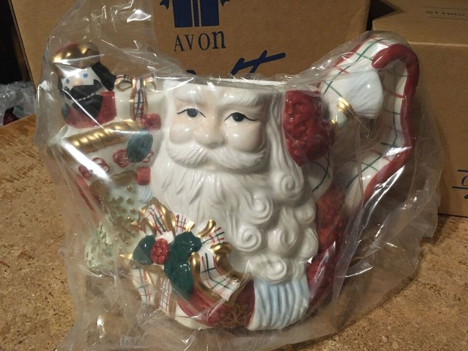 2001 Avon Gift Collection Christmas St Nicholas Teapot And Sugar And Creamer All New