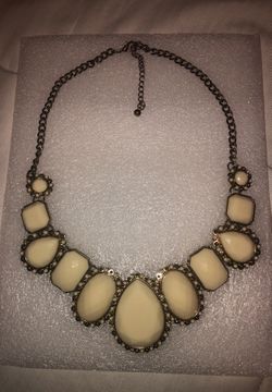 Statement necklace