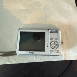 Nikon Coolpix S200