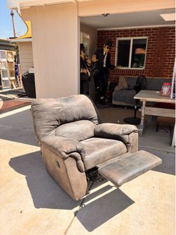 Reclining chair