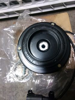BMW 325i a/c clutch *NEW*