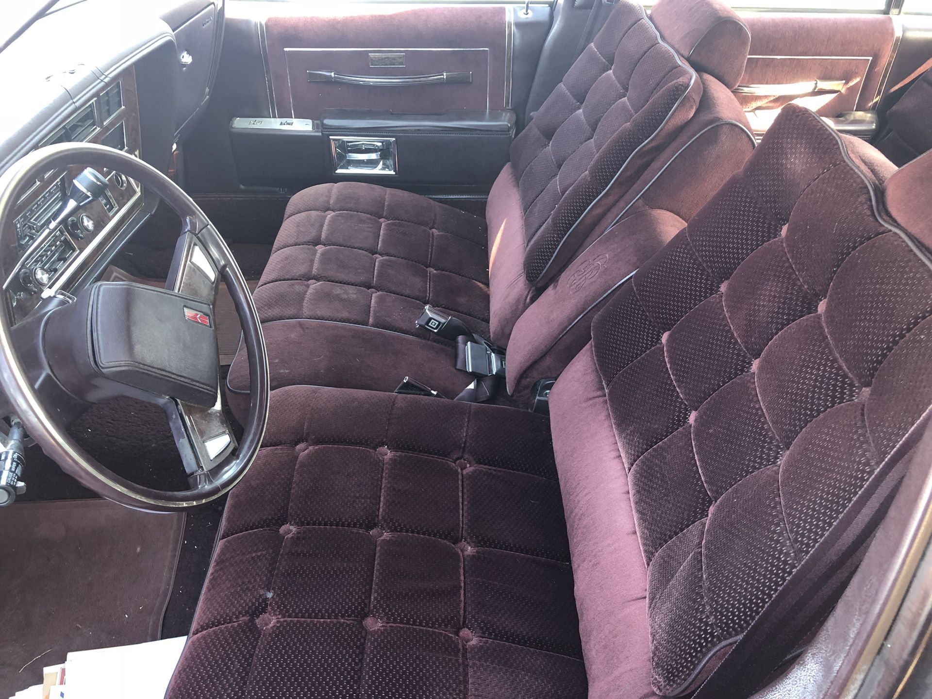 1985 Oldsmobile Delta 88 Royale Brougham Sedan,4doors