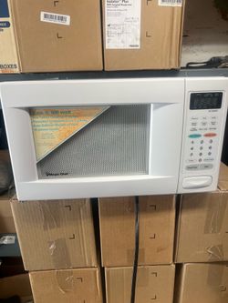 Magic Chef microwave oven and Daewood Oven