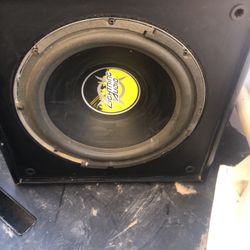 2 12” Subs