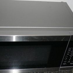 Microwave Sharp 1.1 cu Ft Countertop
