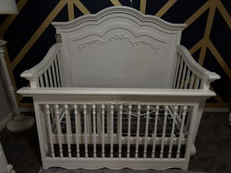 Evolur Aurora Crib